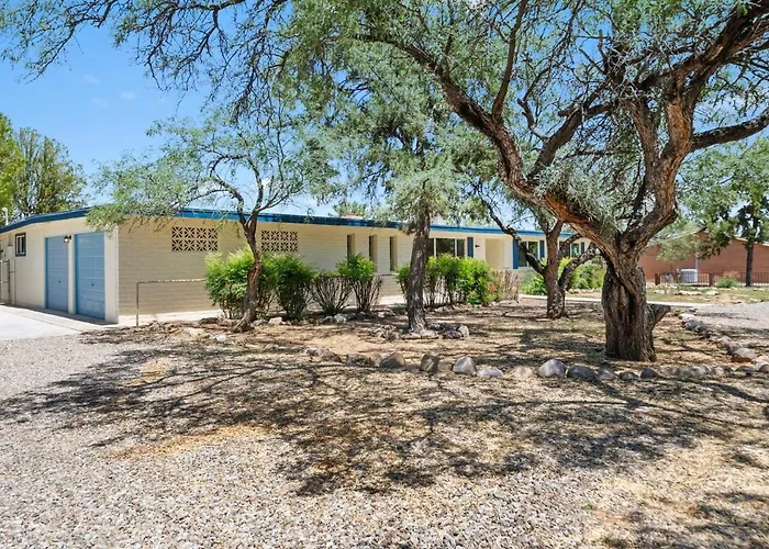 L New L 5br 3bth Large And Modern L Loc L 1 Acre Lot